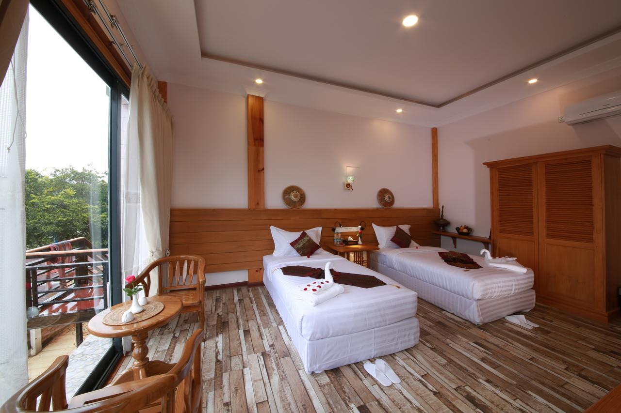 קלאו Essence Motel מראה חיצוני תמונה