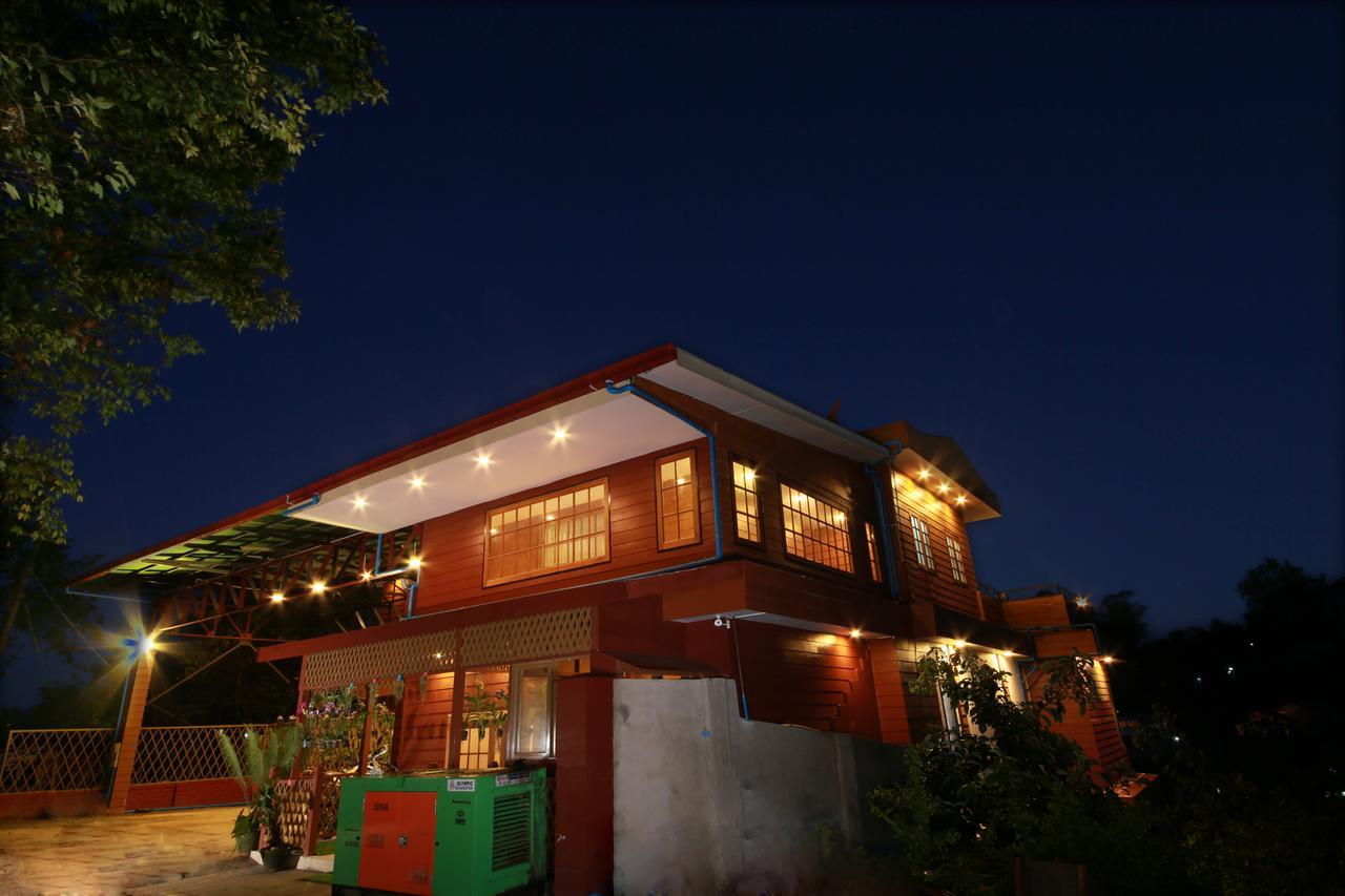 קלאו Essence Motel מראה חיצוני תמונה